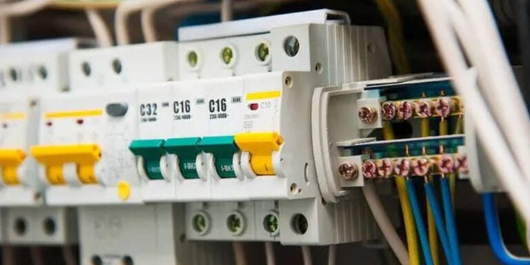 The Differences Between 1P and 2P RCD